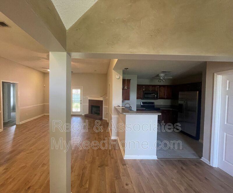 1160 Breezy Valley Dr - Photo 5 of 14