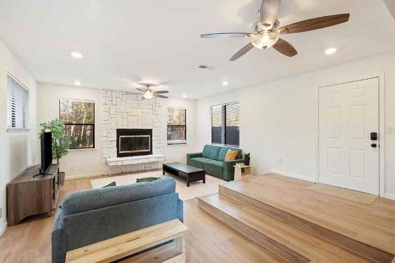 2122 Gunn Rd - Photo 3 of 21
