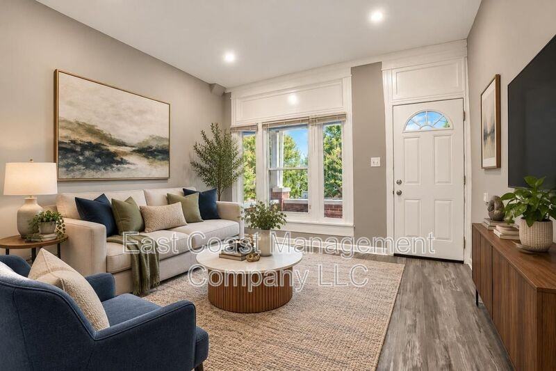 2200 N Rosedale St - Photo 2 of 36
