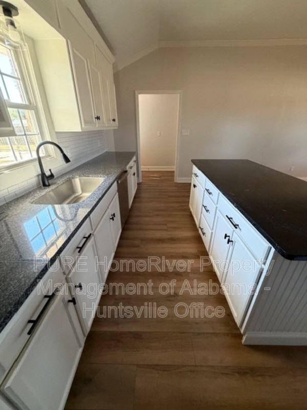1907 W Hobbs St - Photo 4 of 16