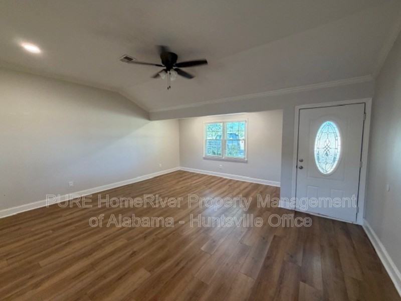 1907 W Hobbs St - Photo 5 of 16