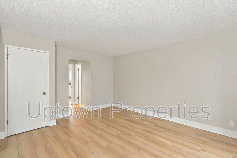6515 Kansas St - Photo 4 of 25