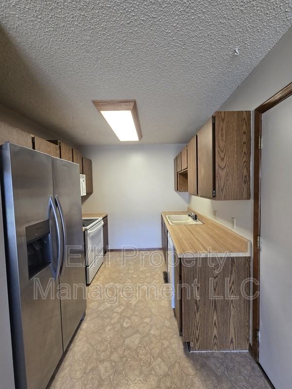 7003 W Oneil St #7003 - Photo 7 of 31