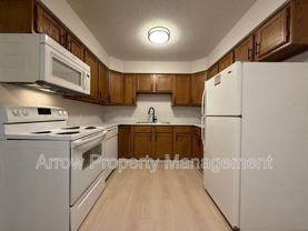 535 W Saunders Ave #6 - Photo 1 of 1