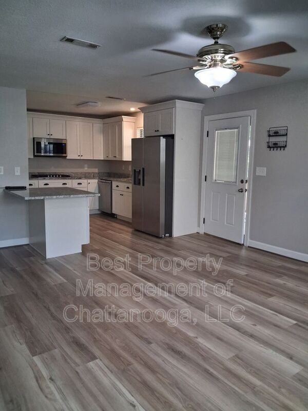 8795 Damron Pl - Photo 5 of 15