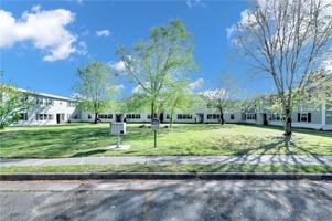 featured image of 642 Dresden Dr