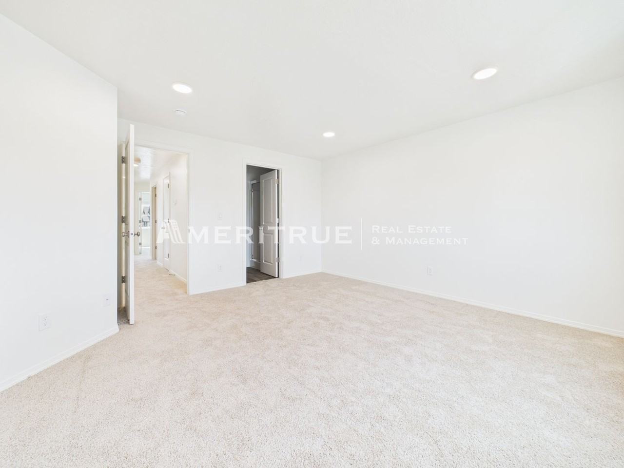 6664 W 36th Pl - Photo 4 of 16