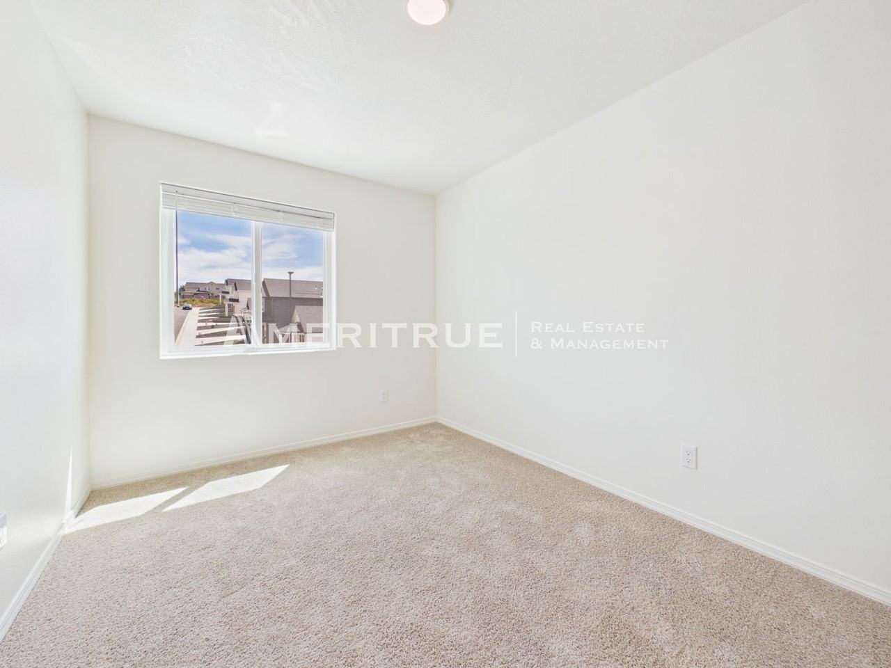6664 W 36th Pl - Photo 5 of 16