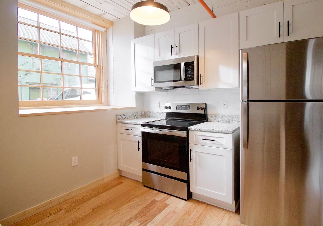 1701 12th Street - Photo 5 of 50