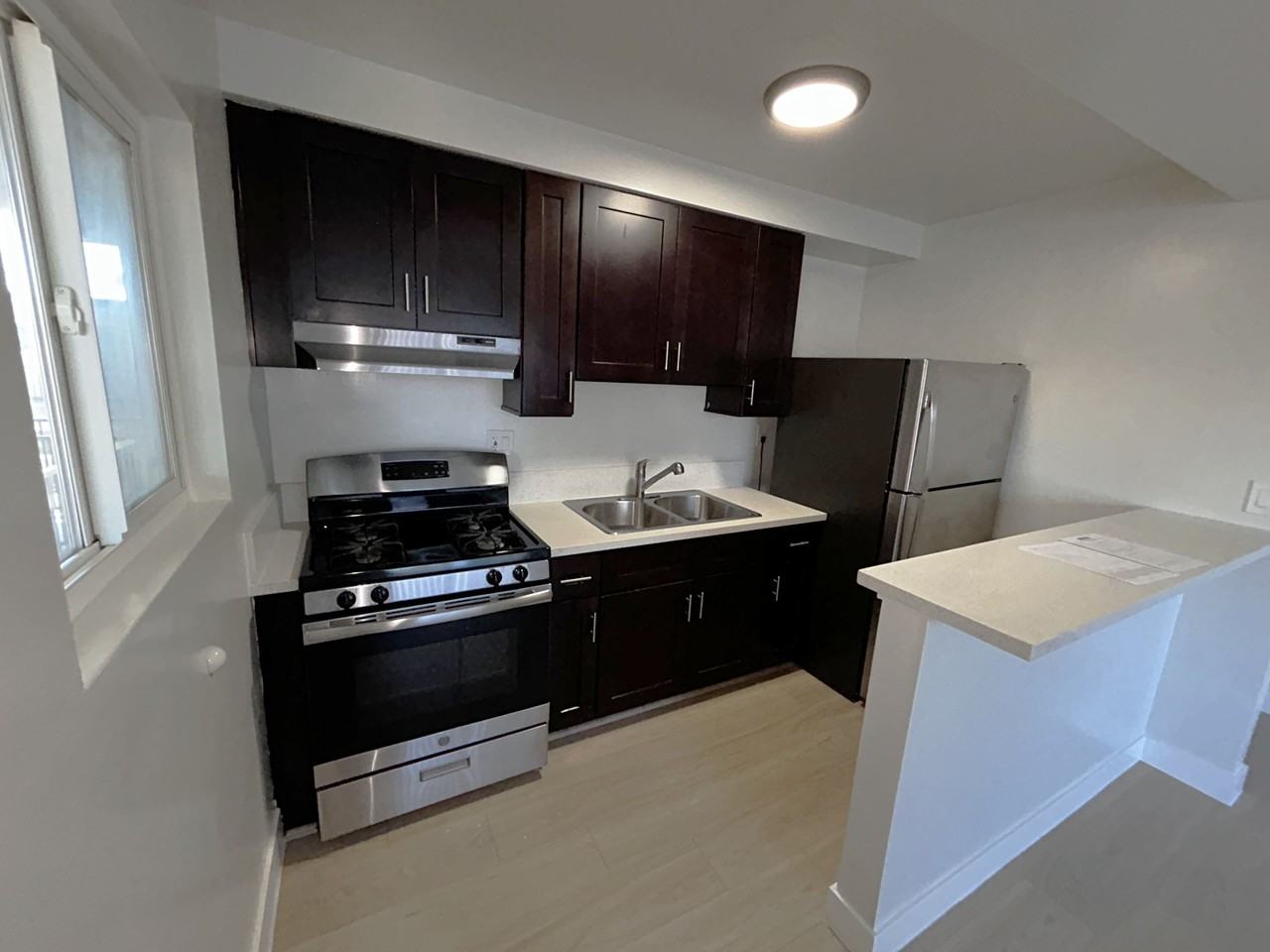 3113 - 650 W. Gardena Blvd. - Photo 6 of 14