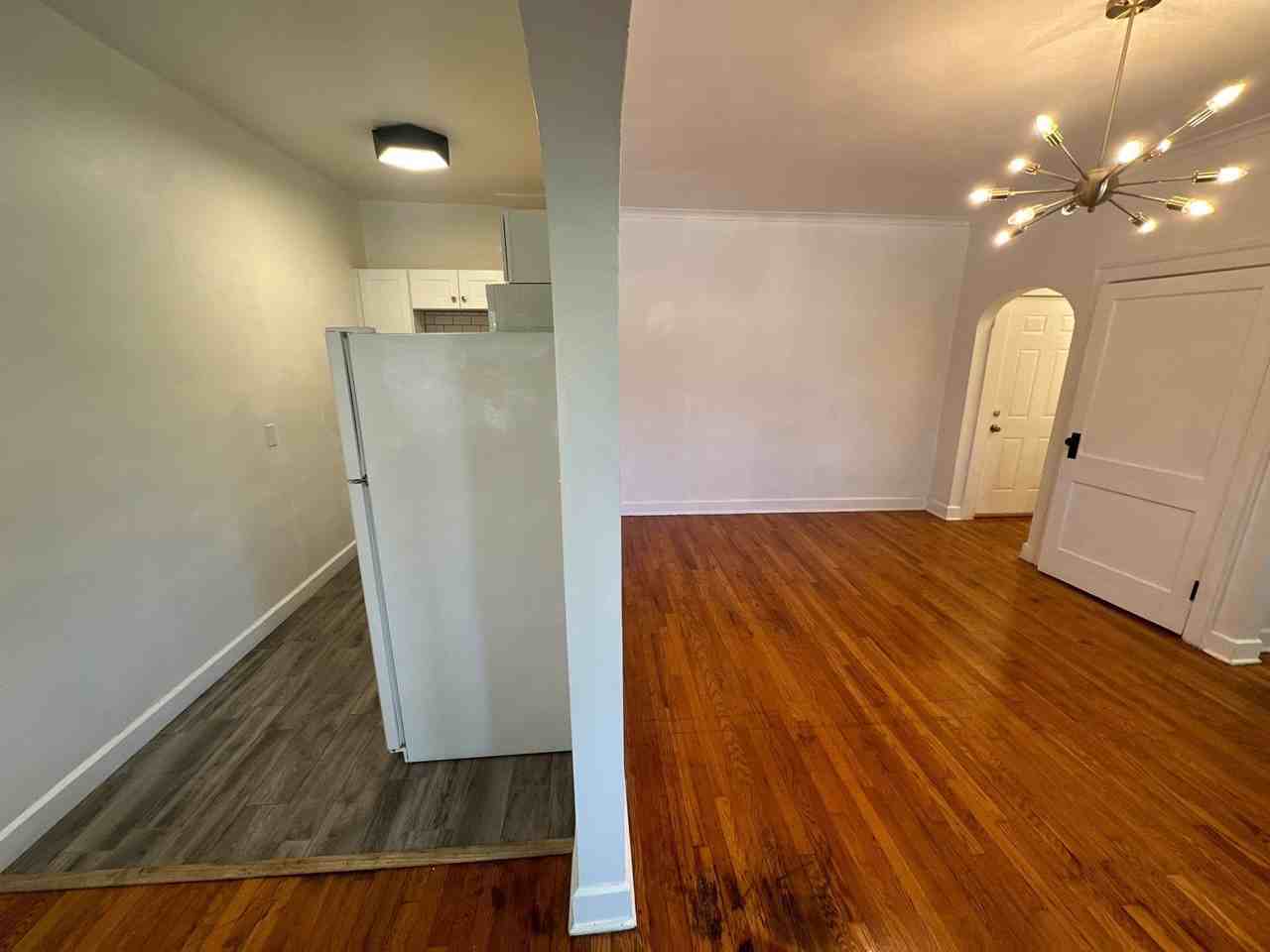 5914 East Washington Street - Photo 3 of 29