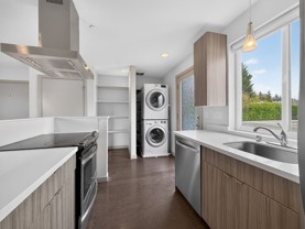 2110 W Dravus St, Seattle - Photo 1 of 1