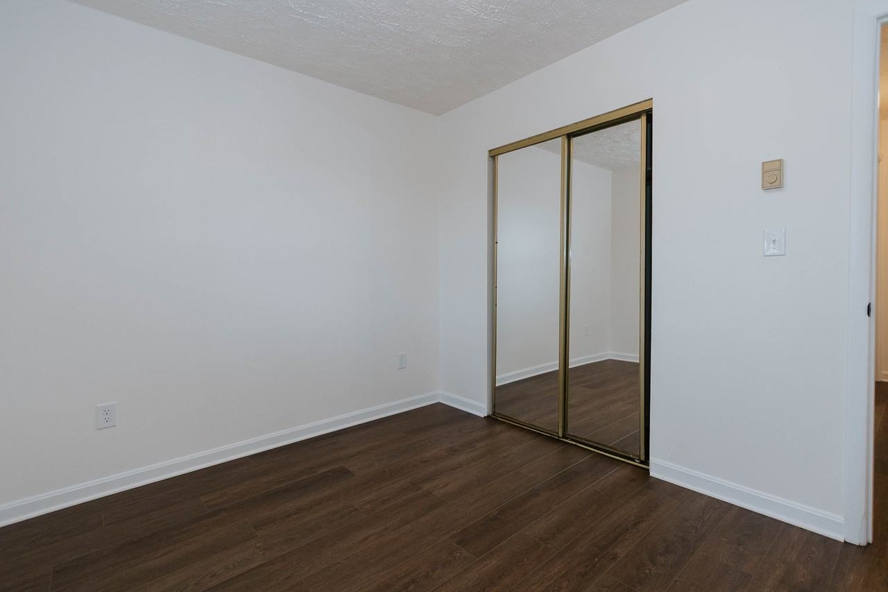401 East Rd - Photo 7 of 18
