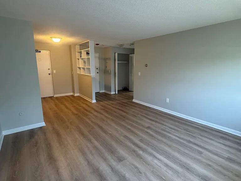21 Walnut St #2 - Photo 4 of 9