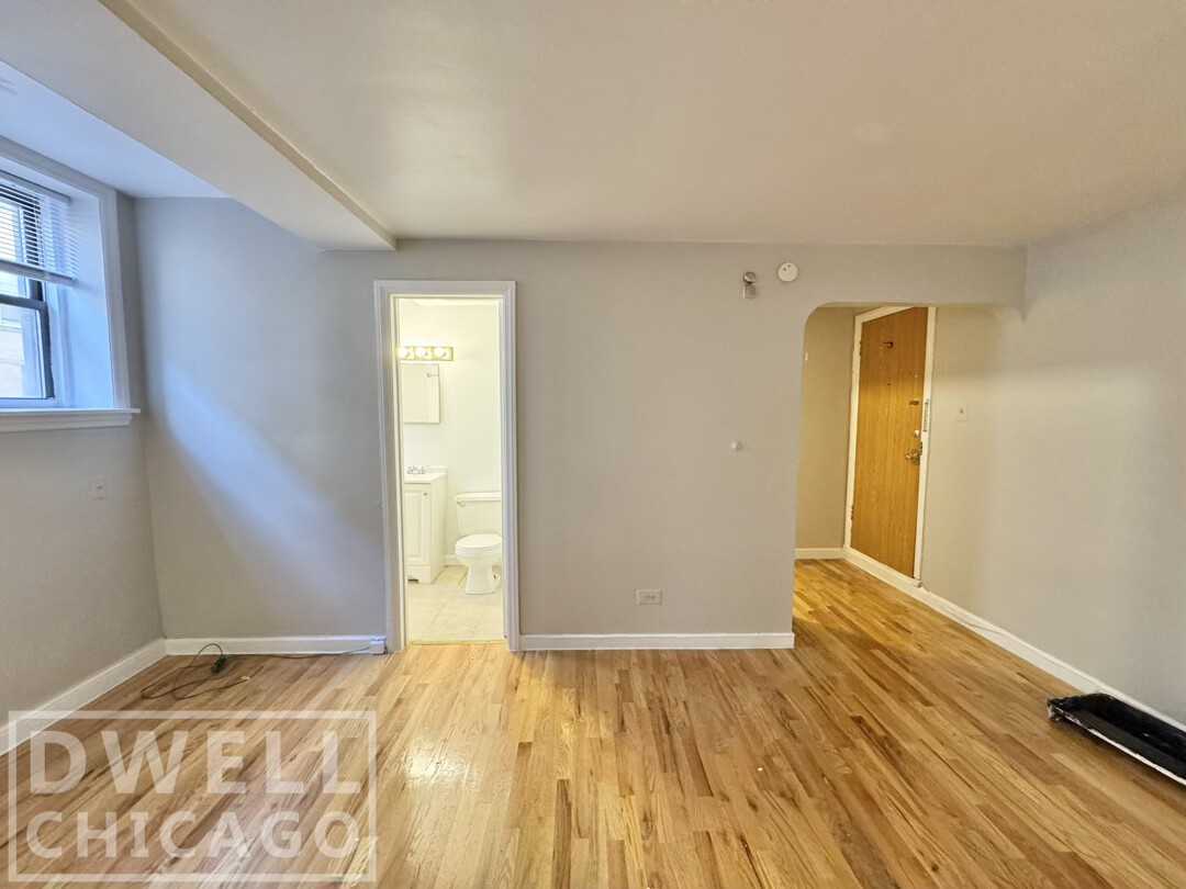 6526 N Lakewood Ave #6538G - Photo 2 of 15