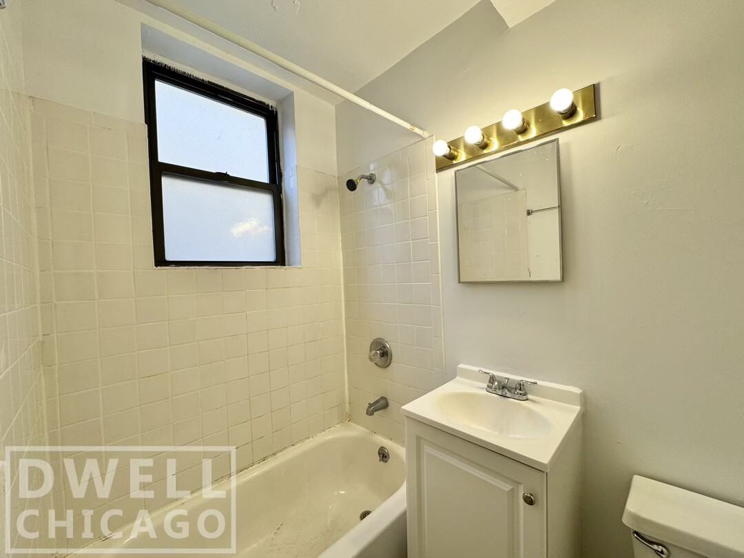 6526 N Lakewood Ave #6538G - Photo 5 of 15