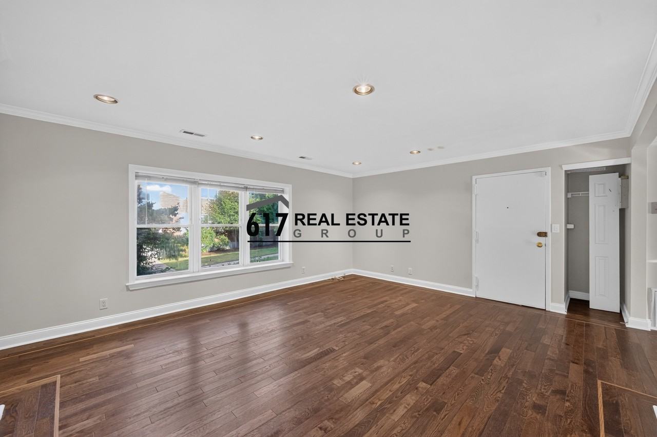 148 Newton St #2 - Photo 6 of 30