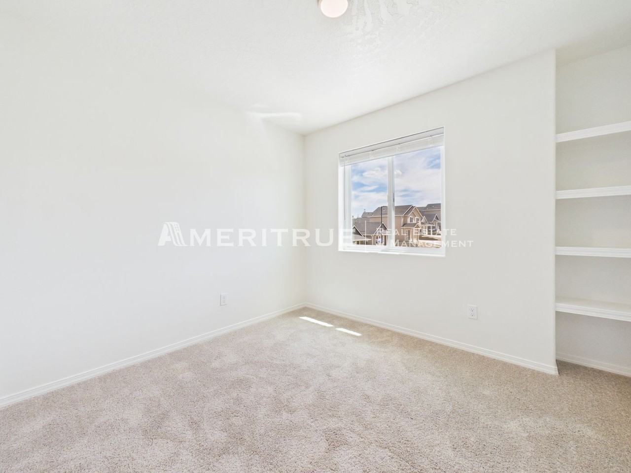 3774 S Roosevelt Pl - Photo 7 of 19