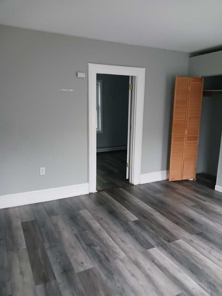 641 Main Street - Photo 4 of 8