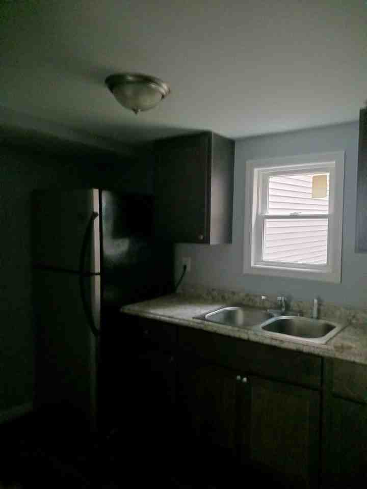 641 Main Street - Photo 5 of 8