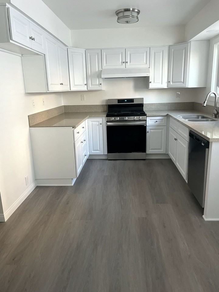 5230 W Wooley Road - Photo 5 of 14