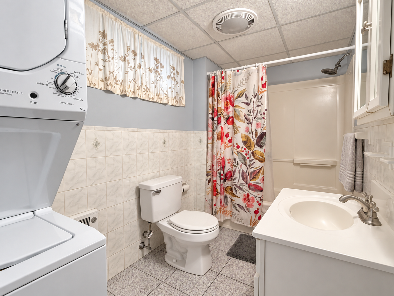 17 Auburndale Ave #B - Photo 7 of 11