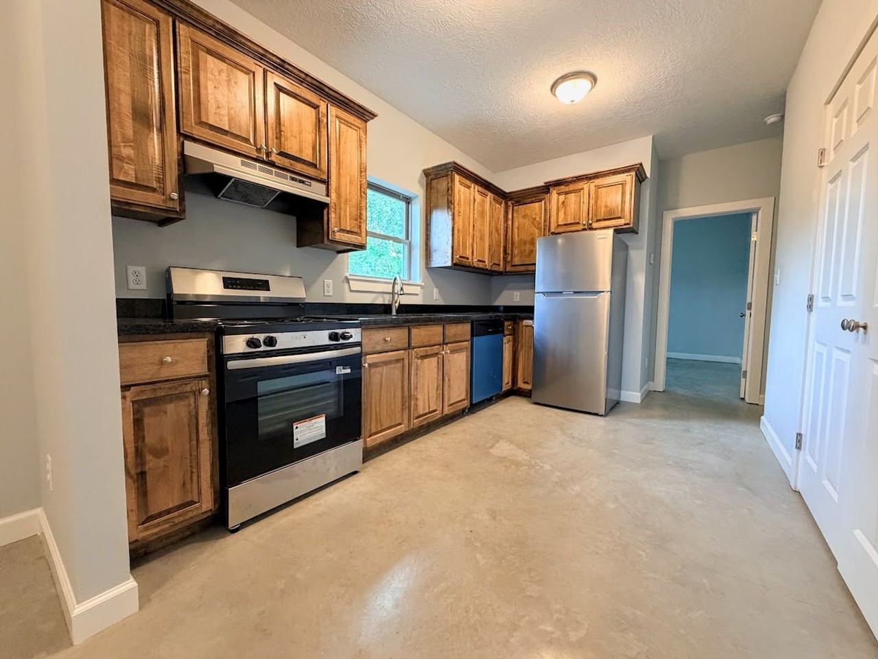 2601 Hazel St #D1 - Photo 4 of 13