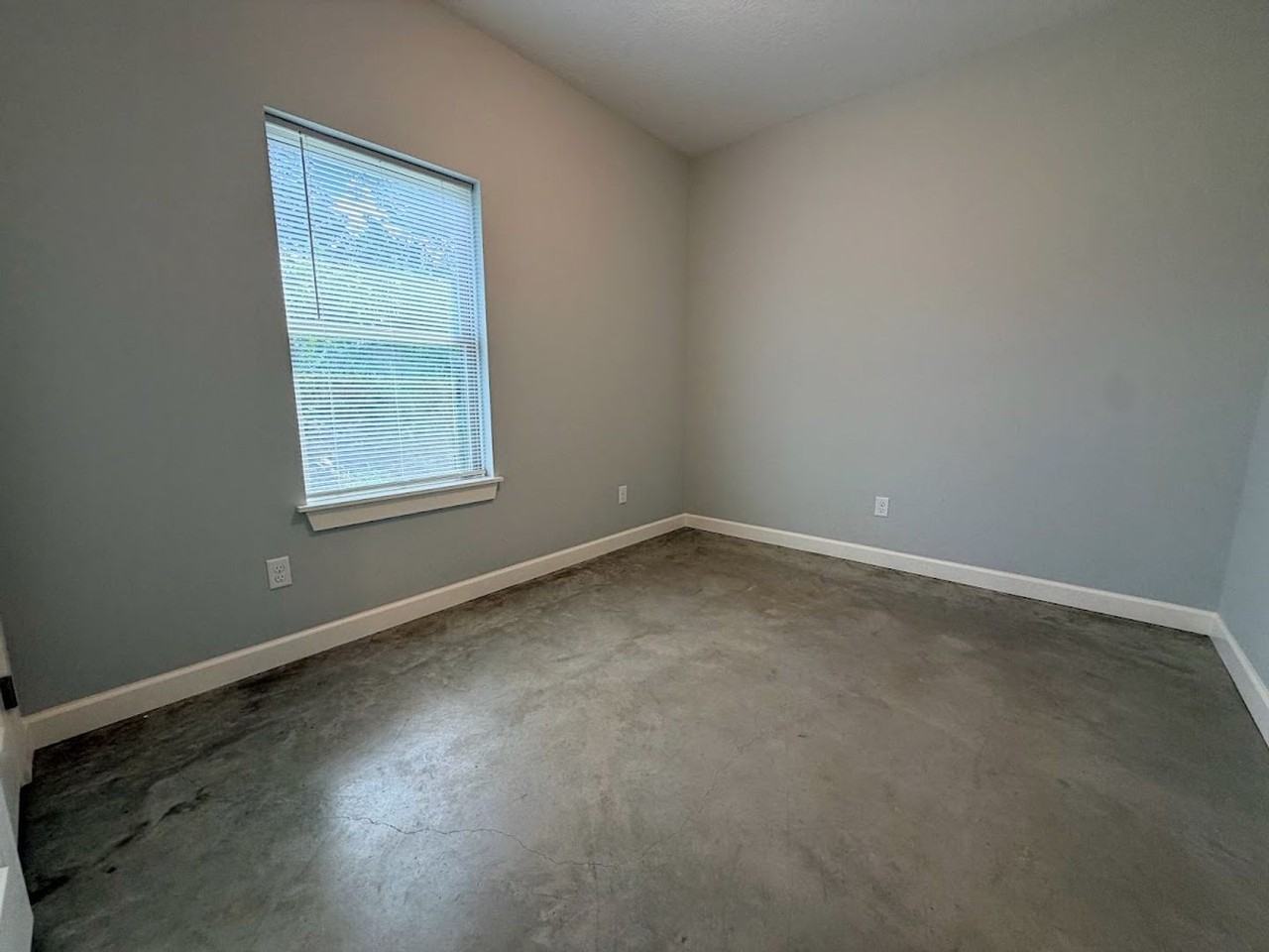 2601 Hazel St #D1 - Photo 6 of 13