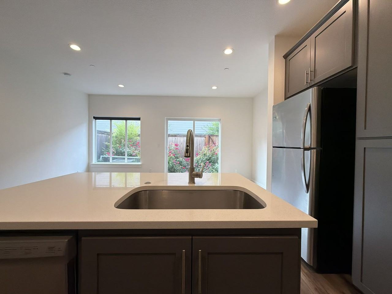 2828 22nd Ave #3 - Photo 6 of 30