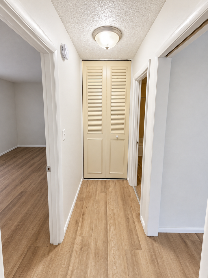 Imperial Apartments - Photo 5 of 11