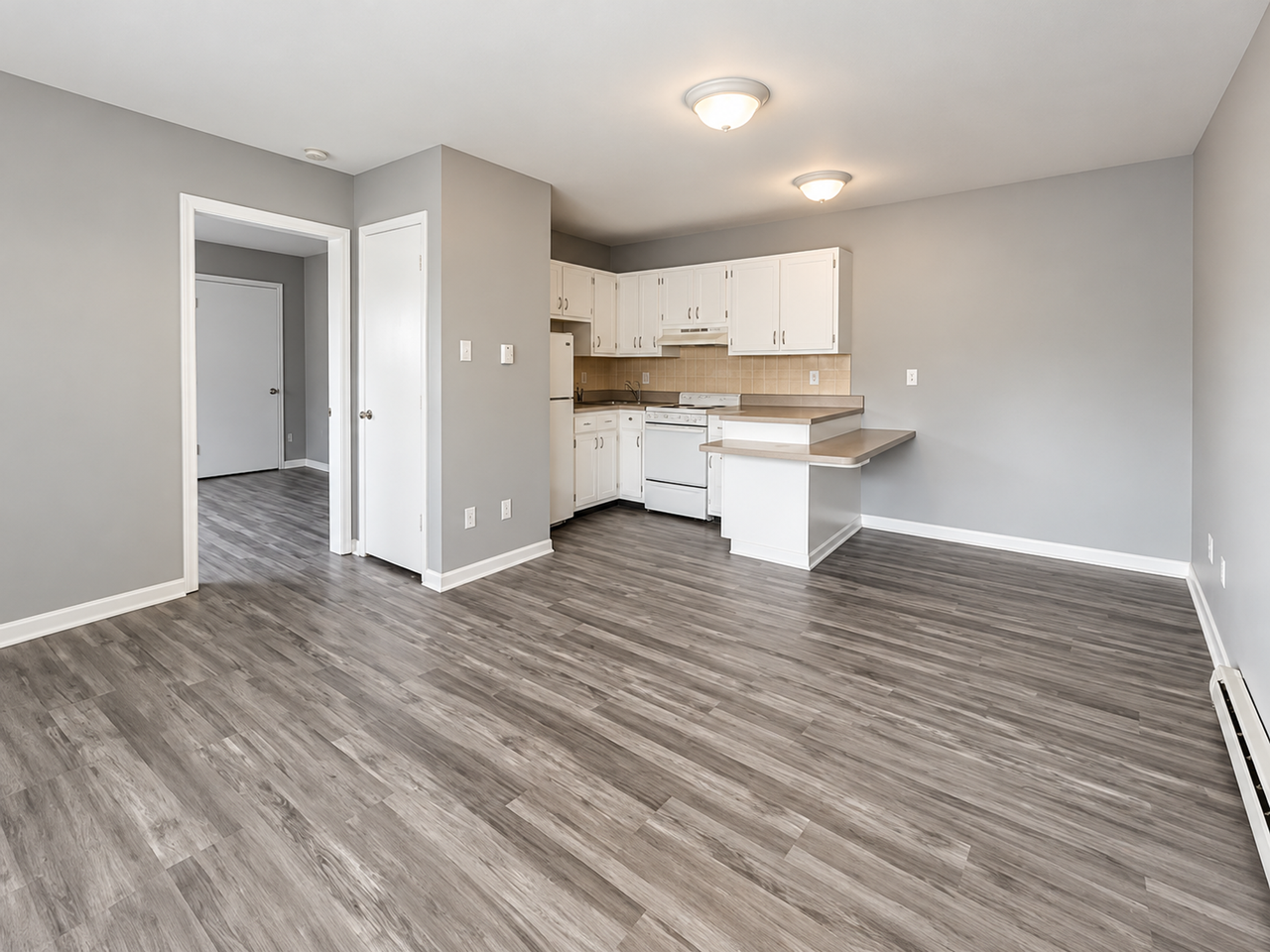 Pine Manor Apartments - Photo 2 of 5