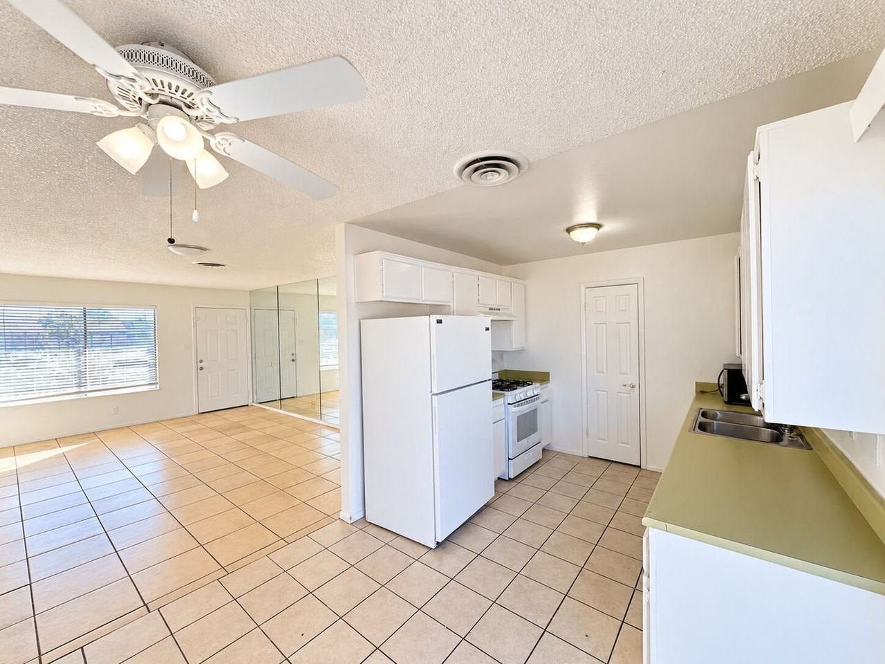 6408 Alta Dr - Photo 4 of 18