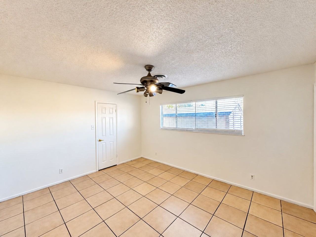 6408 Alta Dr - Photo 7 of 18
