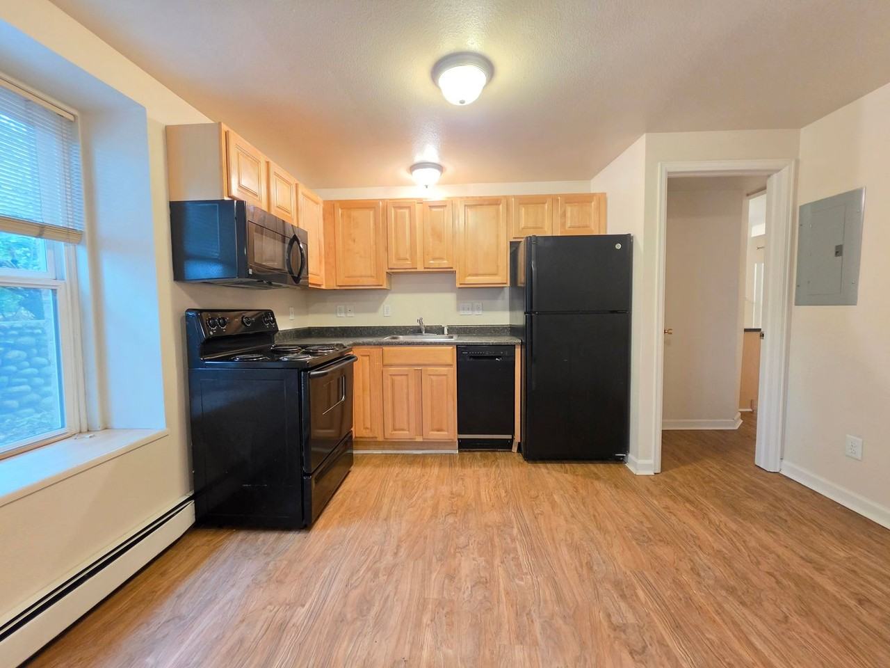 1000 Grandview Ave - Photo 5 of 40