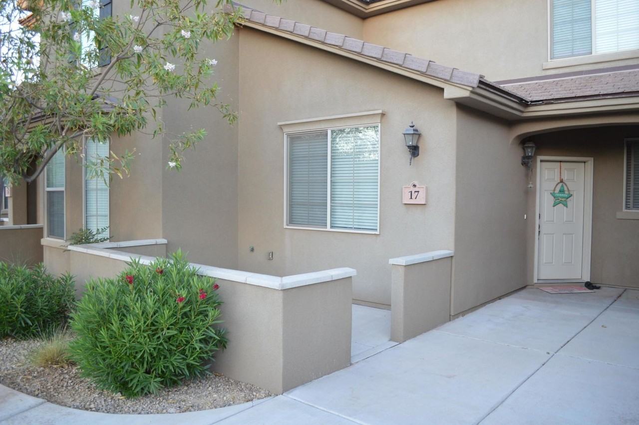 3439 S Barcelona Dr #17 - Photo 3 of 25