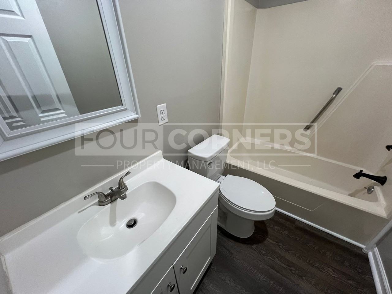 321 Temple St - Photo 7 of 7