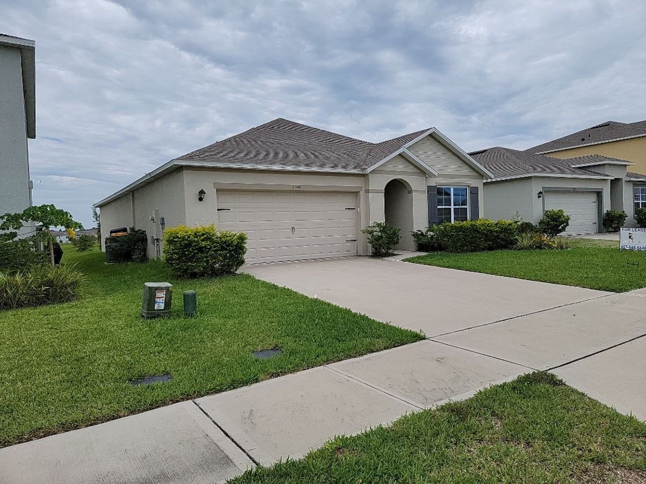 9048 Tuscan Cypress St - Photo 2 of 37