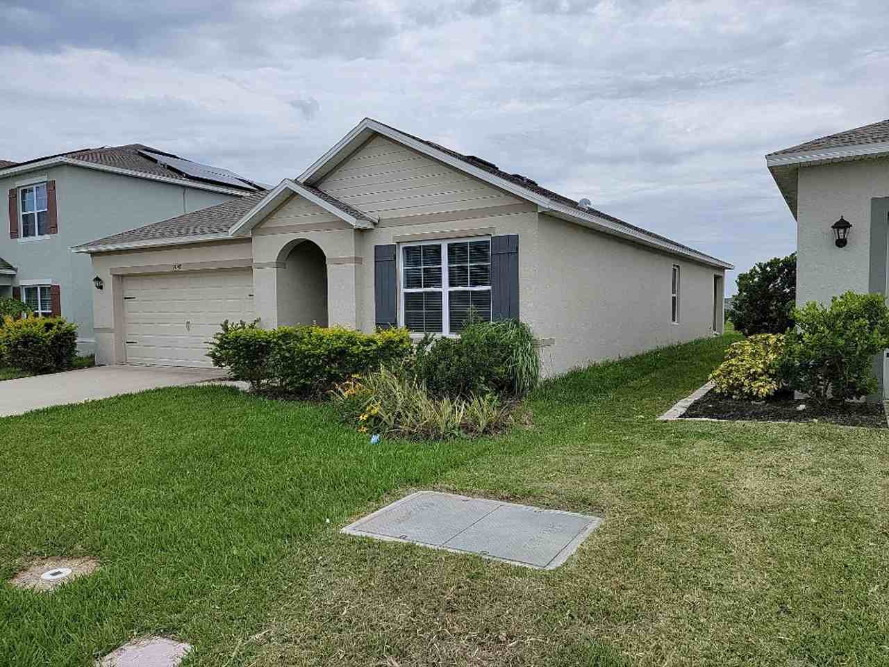 9048 Tuscan Cypress St - Photo 3 of 37