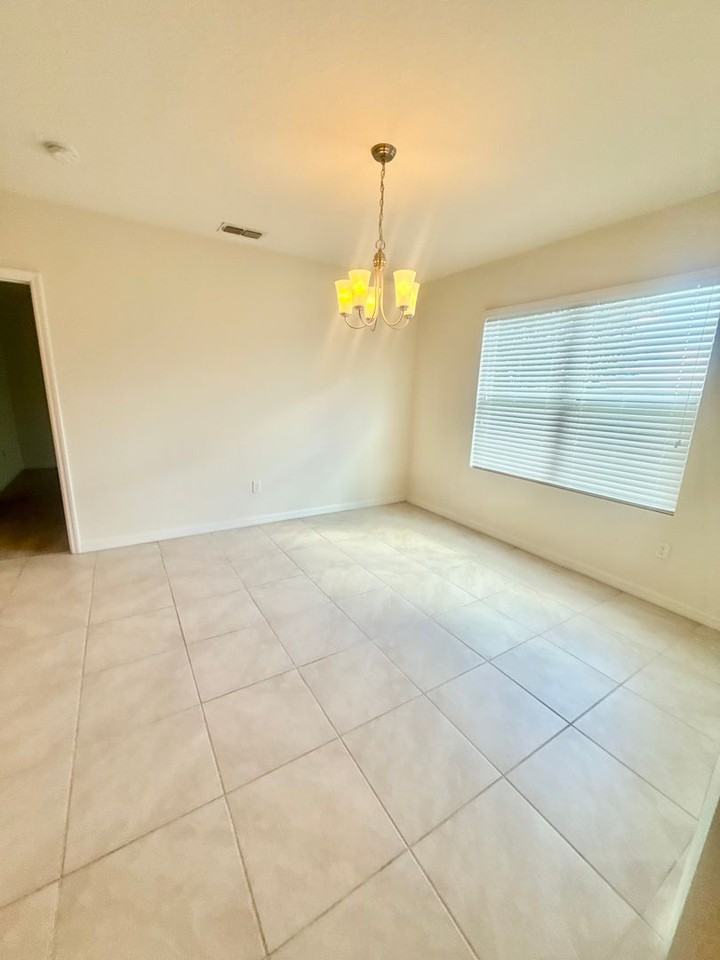 9048 Tuscan Cypress St - Photo 7 of 37