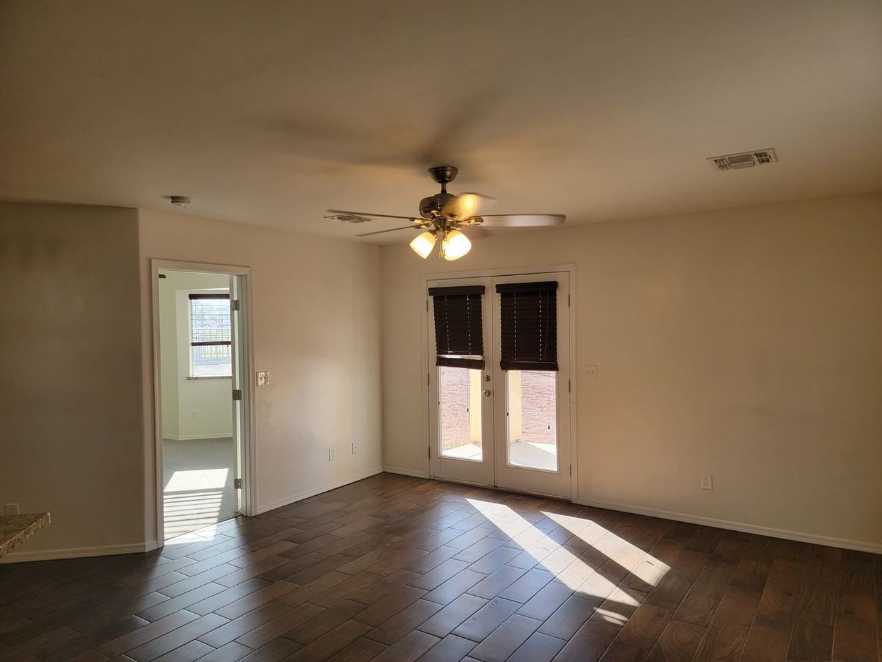 5578 S Desert Lakes Dr - Photo 2 of 12