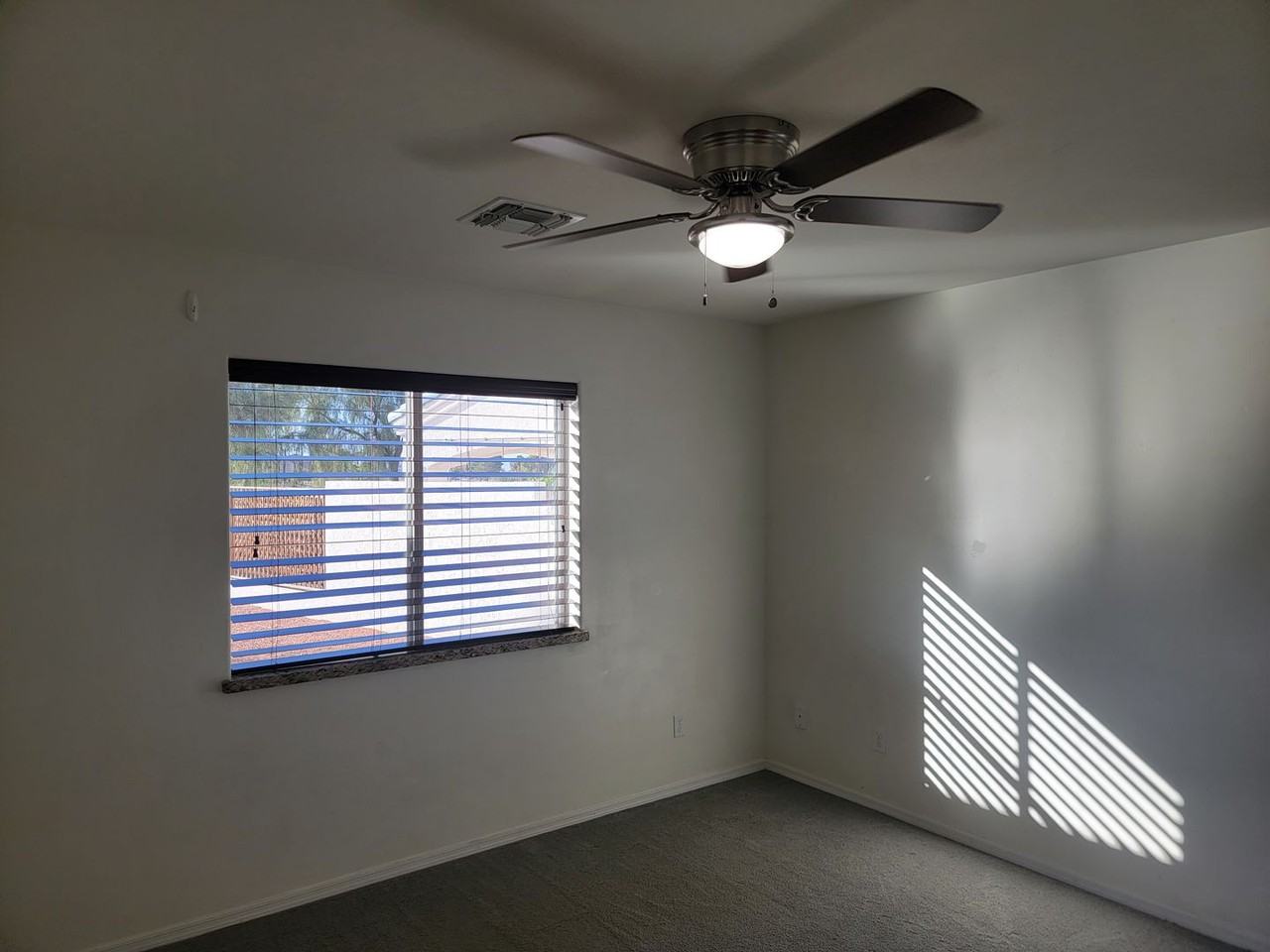 5578 S Desert Lakes Dr - Photo 5 of 12