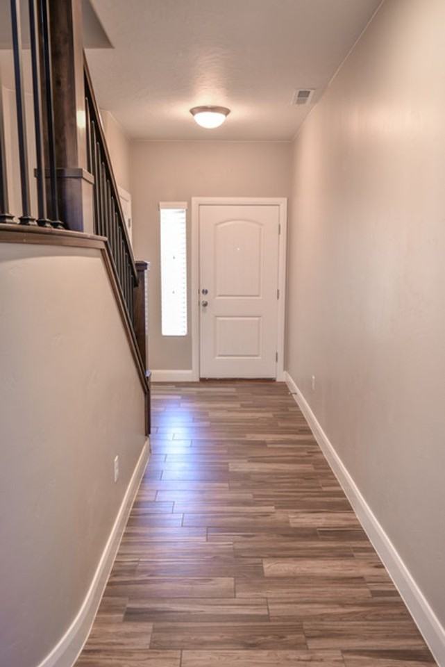 2520 Blackhawk Dr #32 - Photo 3 of 18