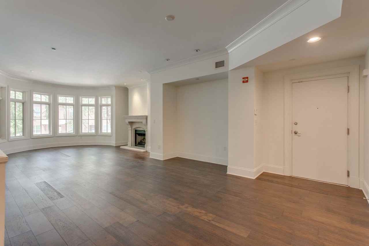 234 31st Ave N - Photo 7 of 29