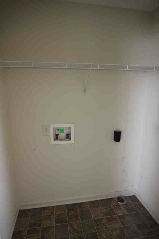 1588 Buchanon Dr - Photo 5 of 28