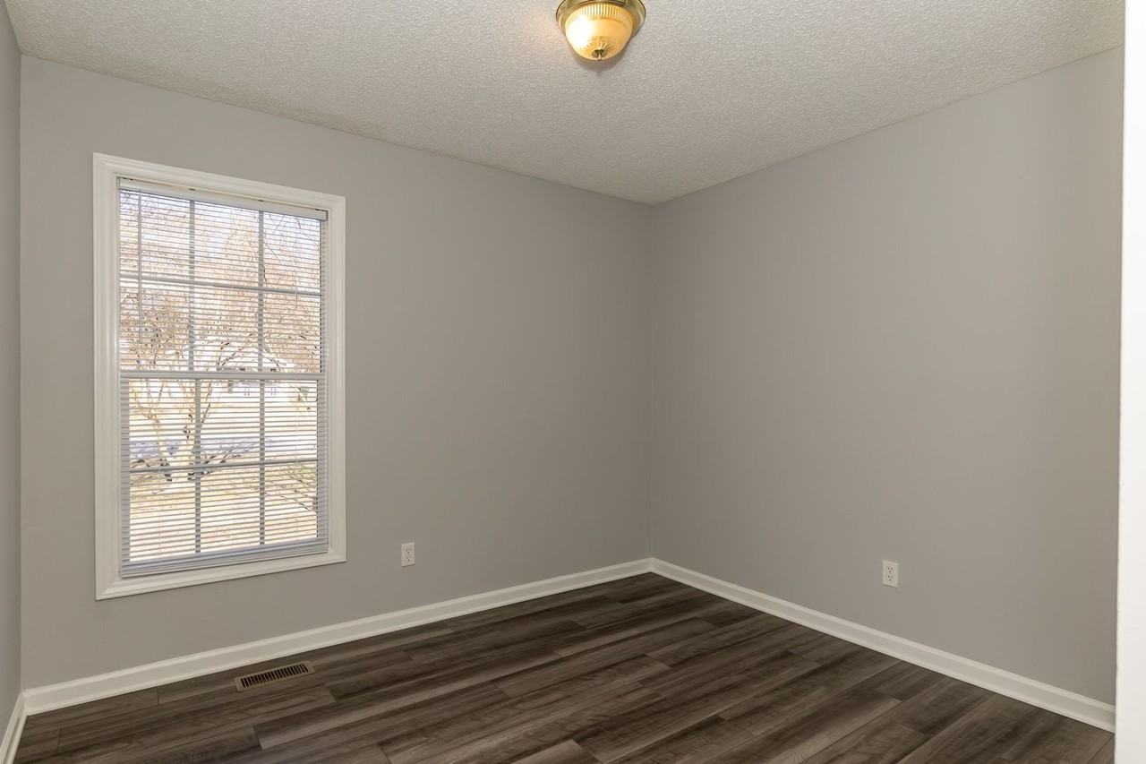 205 W Horton St - Photo 6 of 15