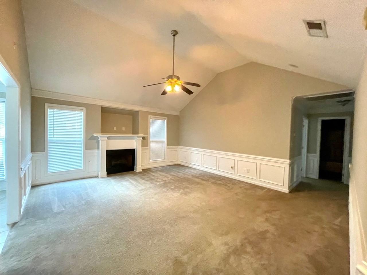 127 Romie Dr - Photo 2 of 20