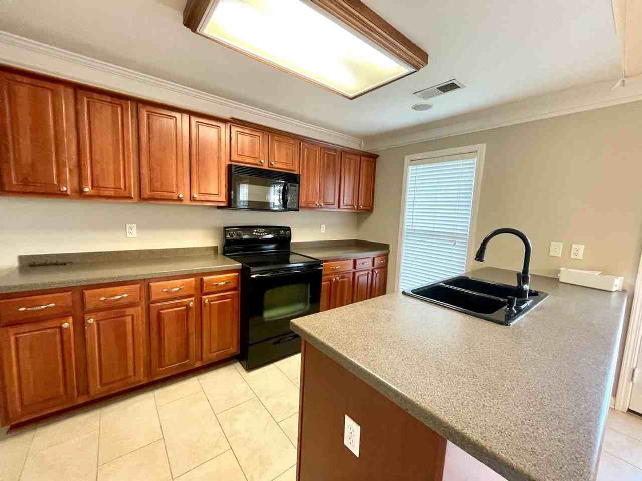 127 Romie Dr - Photo 4 of 20