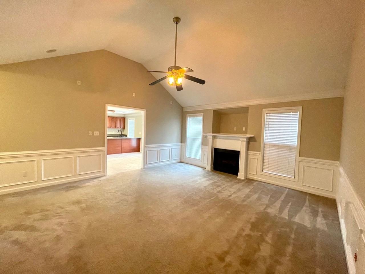 127 Romie Dr - Photo 5 of 20