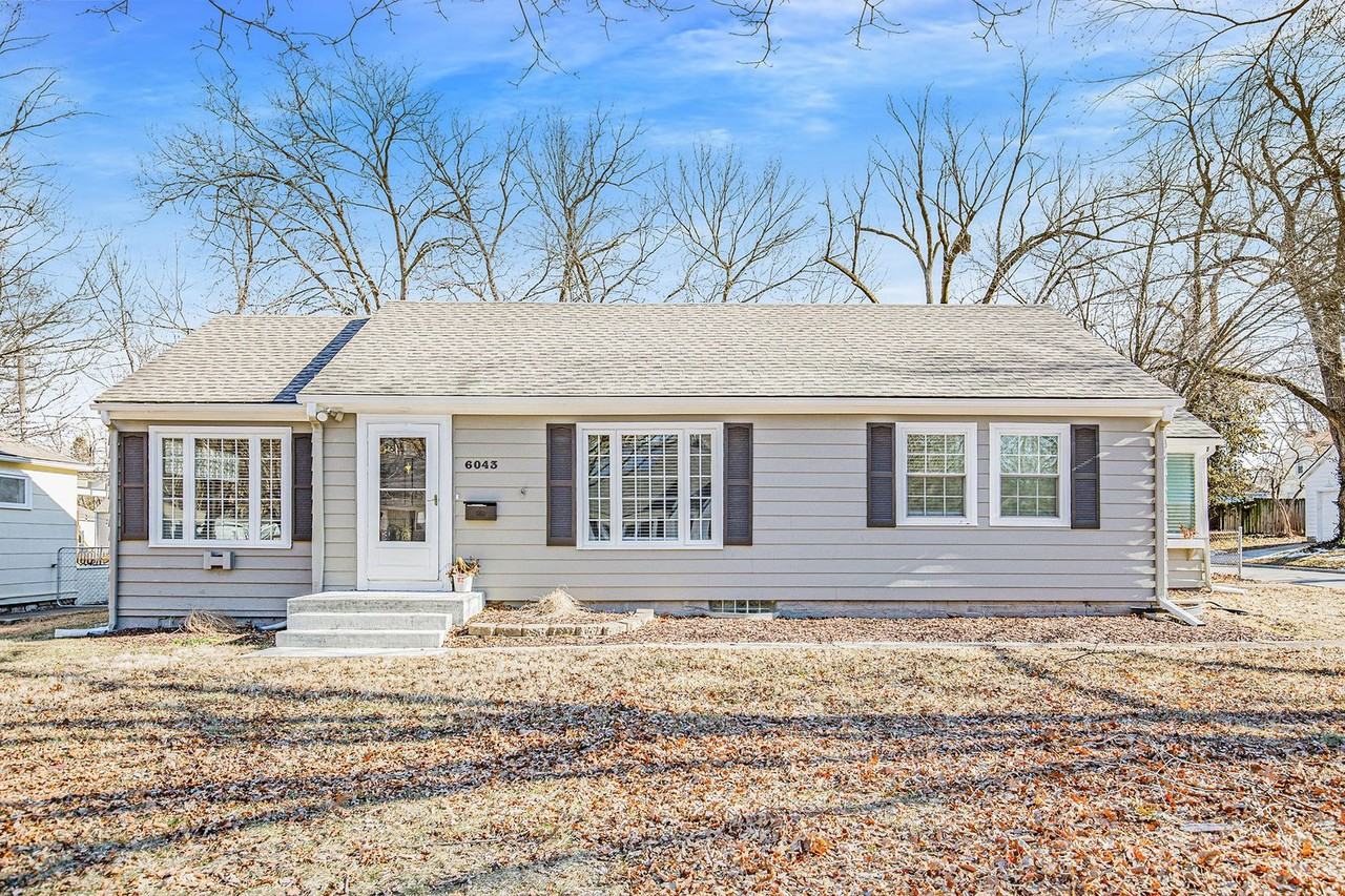 6043 Fontana St - Photo 2 of 22