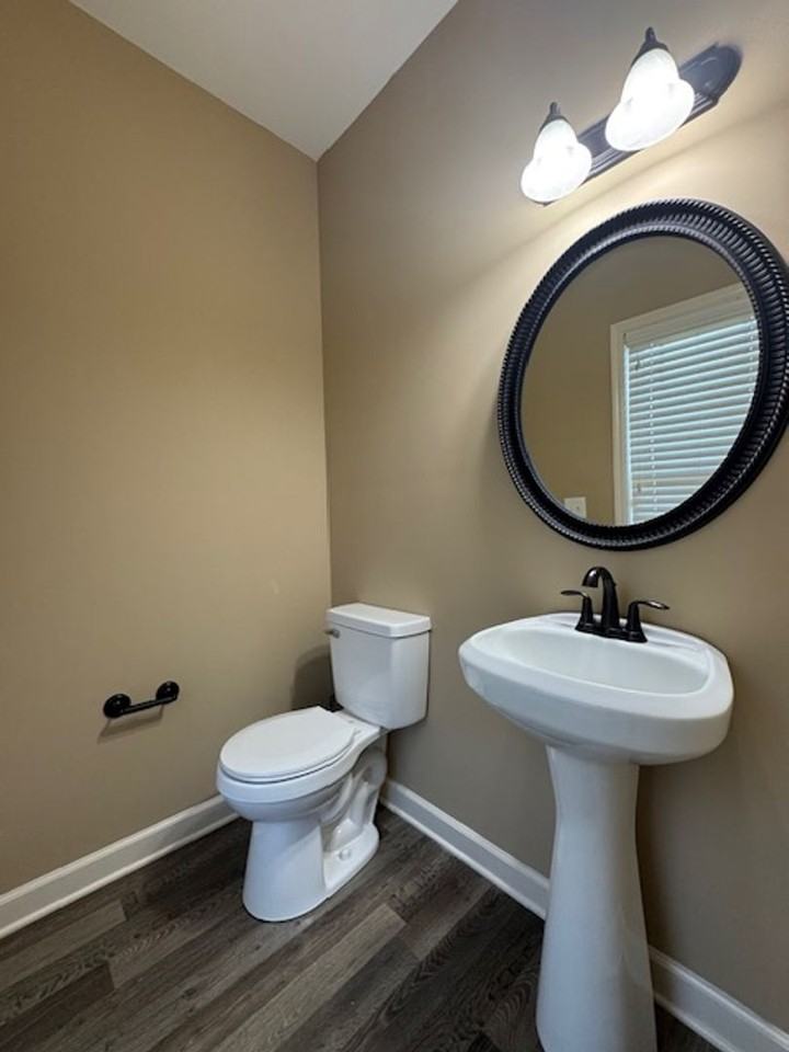 107 E Lake Dr - Photo 3 of 19